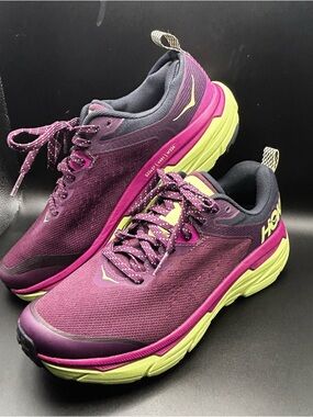 Hoka One Challenger ATR 6 Womens 8.5B Purple Athletic Running Shoes Sneakers.New